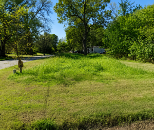 We are excited to present an expansive 10,000 sq. ft. residential lot for sale in the charming St. Helena / Pillow Addition of Phillips County, ArkansaNestled in a vibrant community, this lot offers a wonderful canvas for your future home or investment project. APN: 703-01642-000