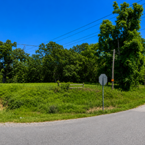 Corner Arkansas Property 1/4 acre-Discover an exceptional corner quarter-acre homesite moments hwy 89! Utilities at the property! APN: 405-21598-000