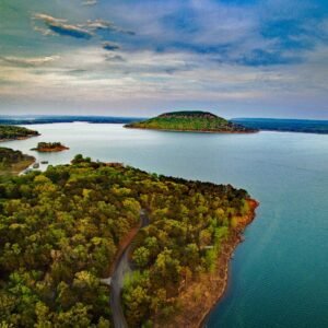 Greers Ferry Lake Lot – Van Buren County, Arkansas — Walk to Lake, Power at the Property, Road Frontage