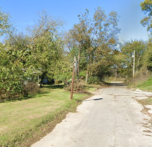 We are excited to present an expansive 10,000 sq. ft. residential lot for sale in the charming St. Helena / Pillow Addition of Phillips County, ArkansaNestled in a vibrant community, this lot offers a wonderful canvas for your future home or investment project. APN: 703-01642-000
