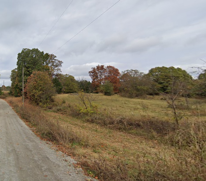 Discover an exceptional residential lot for sale in the charming town of Peel, Arkansas, located in Marion County. This prime property boasts desirable road frontage, providing easy access and visibility. With essential utilities readily available on-site, it offers a convenient foundation for your dream home or investment venture. Don’t miss out on this fantastic opportunity to build in a peaceful and scenic setting! APN: 001-09855-001.