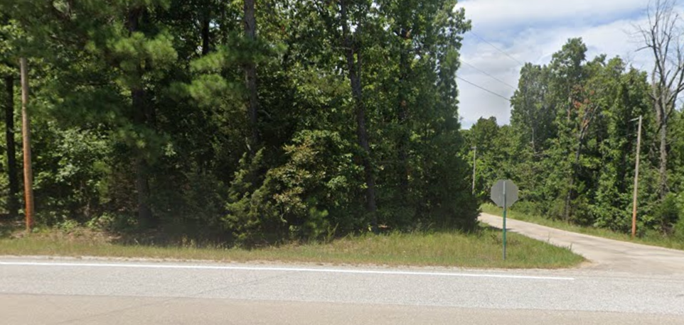 Corner Lot .30 acres residential lot situated near the serene Lake Omaha, ready for you to create your dream home or set up a cozy mobile home. Nestled in the picturesque community of Cherokee Village, this location serves as the perfect backdrop for your next adventure in the beautiful Arkansas Ozarks. APN #  170-12795-000