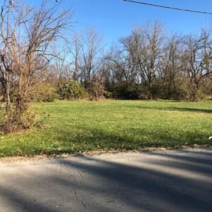We are excited to present an expansive 10,000 sq. ft. residential lot for sale in the charming St. Helena / Pillow Addition of Phillips County, ArkansaNestled in a vibrant community, this lot offers a wonderful canvas for your future home or investment project. APN: 703-01642-000