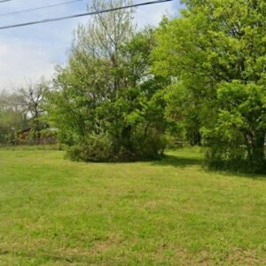 Discover an incredible opportunity to own a residential property in the charming town of Blytheville, Arkansas, situated in the heart of Mississippi County. This prime plot boasts valuable road frontage, power, water, and sewer Deposit $400.00 balance invoiced  APN : 305-03998-000