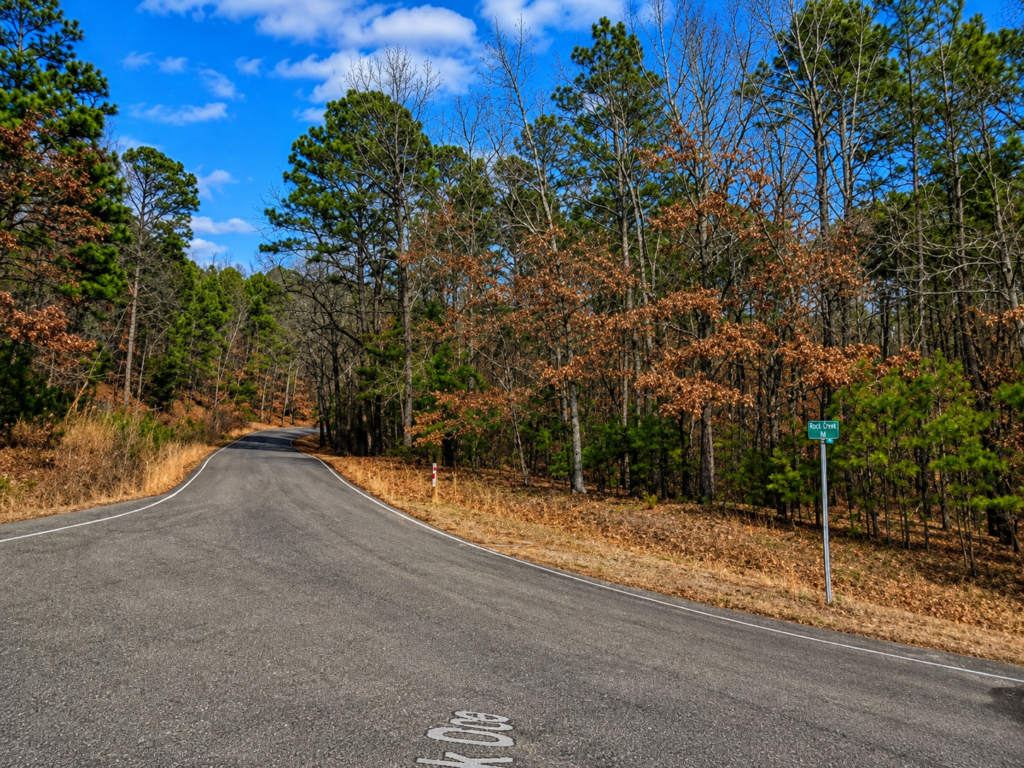 Arkansas Residential Property –   Greers Ferry Lake*  Van Buren County — Flat Lot, Ready to Build, Power & Water, Close to the Lake APN: 4400-10134-0000