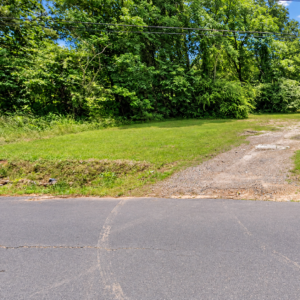 Great Residential Lot in Lafayette County, Arkansas, offers rural scenery, wooded hills, and outdoor recreation. Lakes such as Lake Erling and Lake June provide opportunities for fishing and relaxing outdoors—making the area appealing to anyone seeking a quieter country lifestyle APN: 001-01342-0000